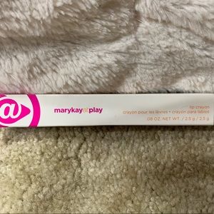 Mary Kay lip crayon